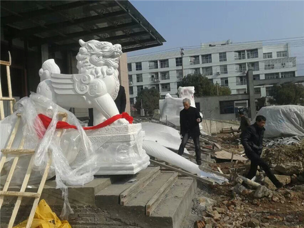 石雕动物