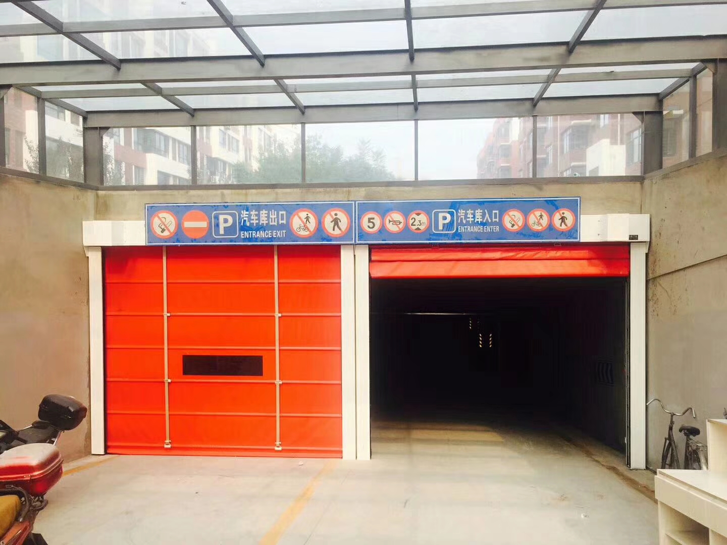 堆积门