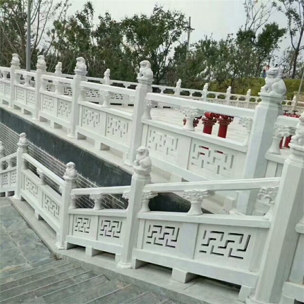 石栏杆