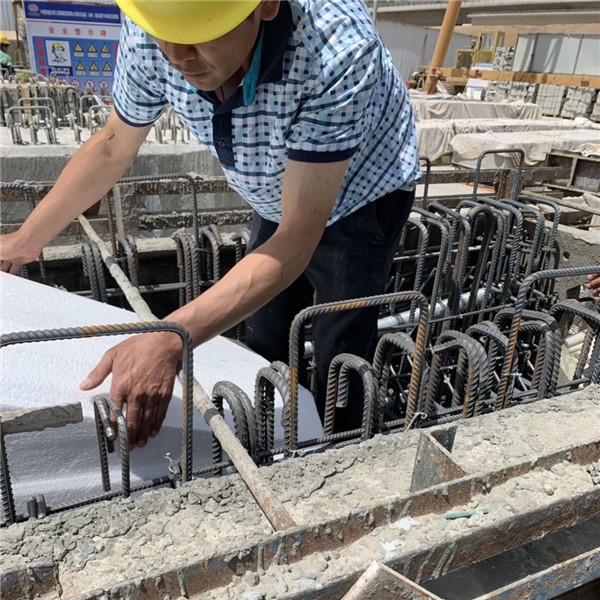 广东空心板内模施工现场