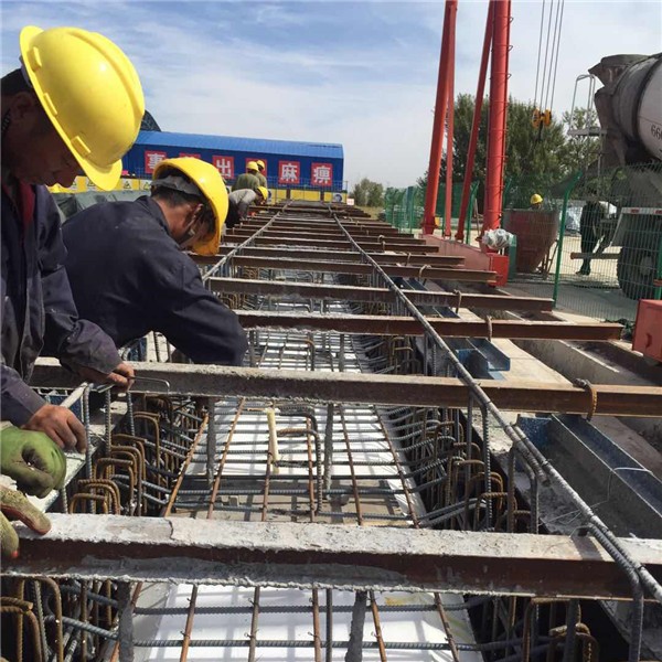 空心板桥梁芯模