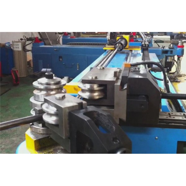 DW50CNC-3A2S-V带推弯全自动弯管机