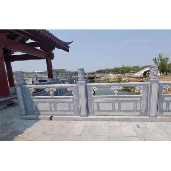 石栏杆
