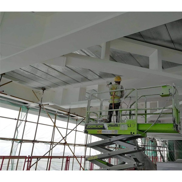 防火涂料施工现场