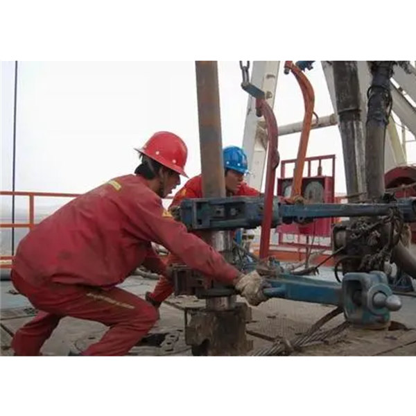 温泉井水泵打捞