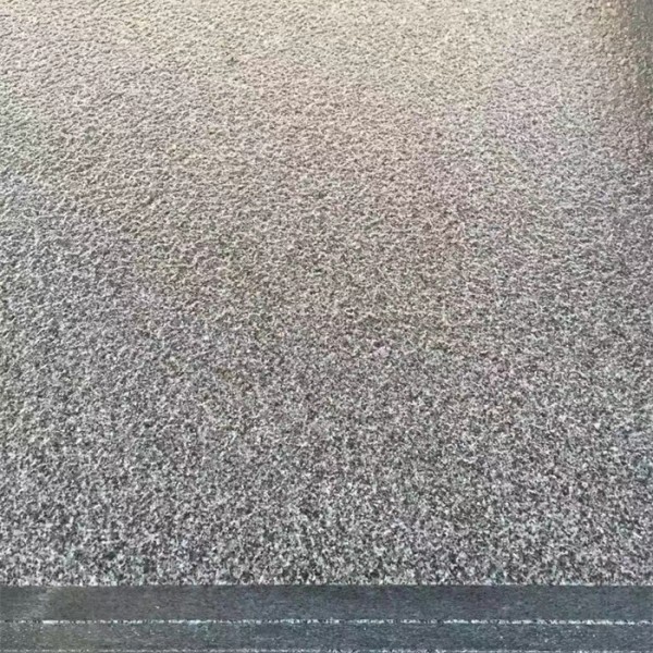 老矿芝麻黑荔枝面