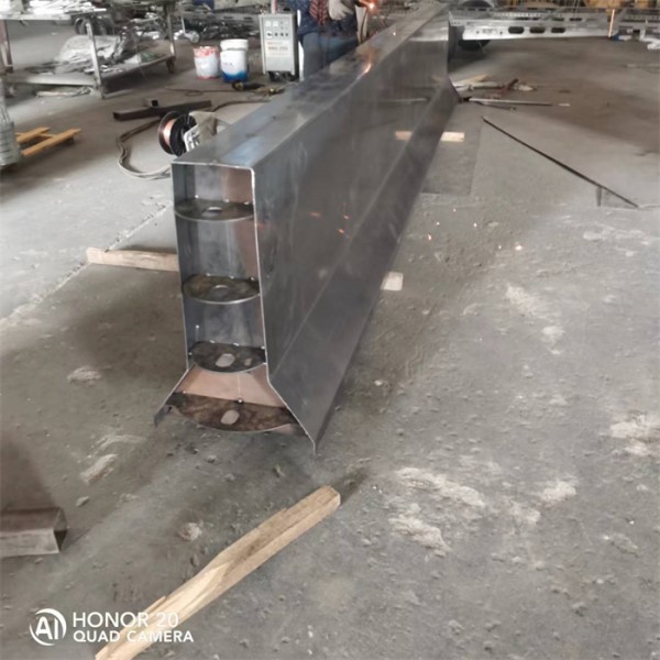道路防撞护栏钢隔离