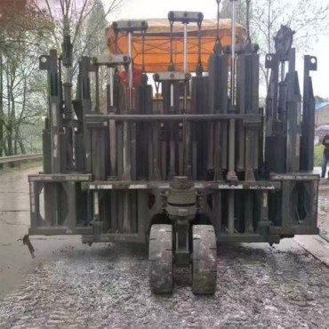 水泥路面破碎机