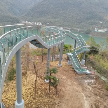 千米玻璃滑漂施工