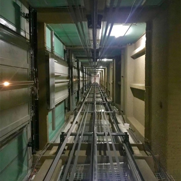 室内井道电梯