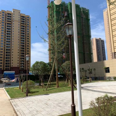 小区监控杆