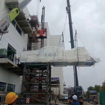 大型设备上楼进车间