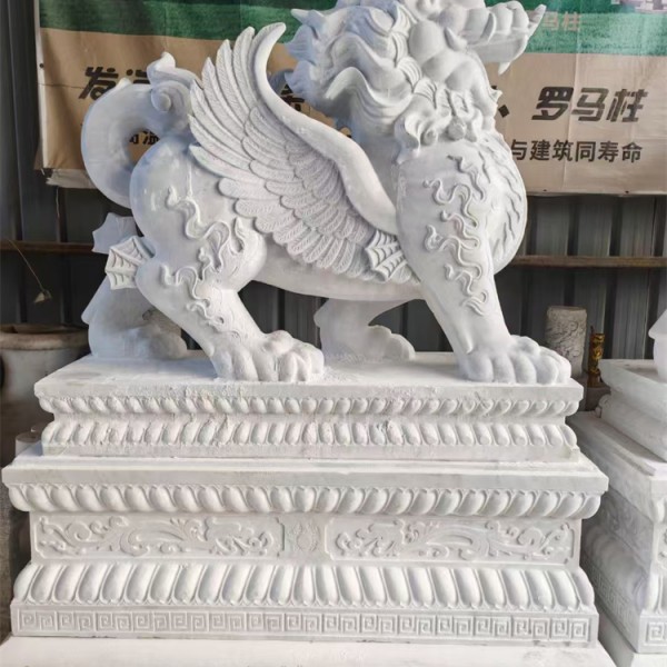 汉白玉麒麟